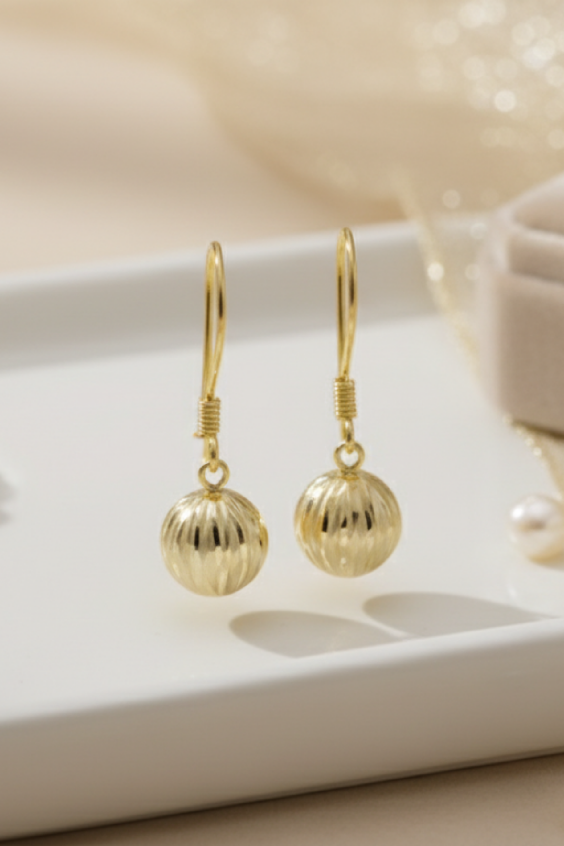 Sallantılı Karpuz Model Gümüş Top Küpe