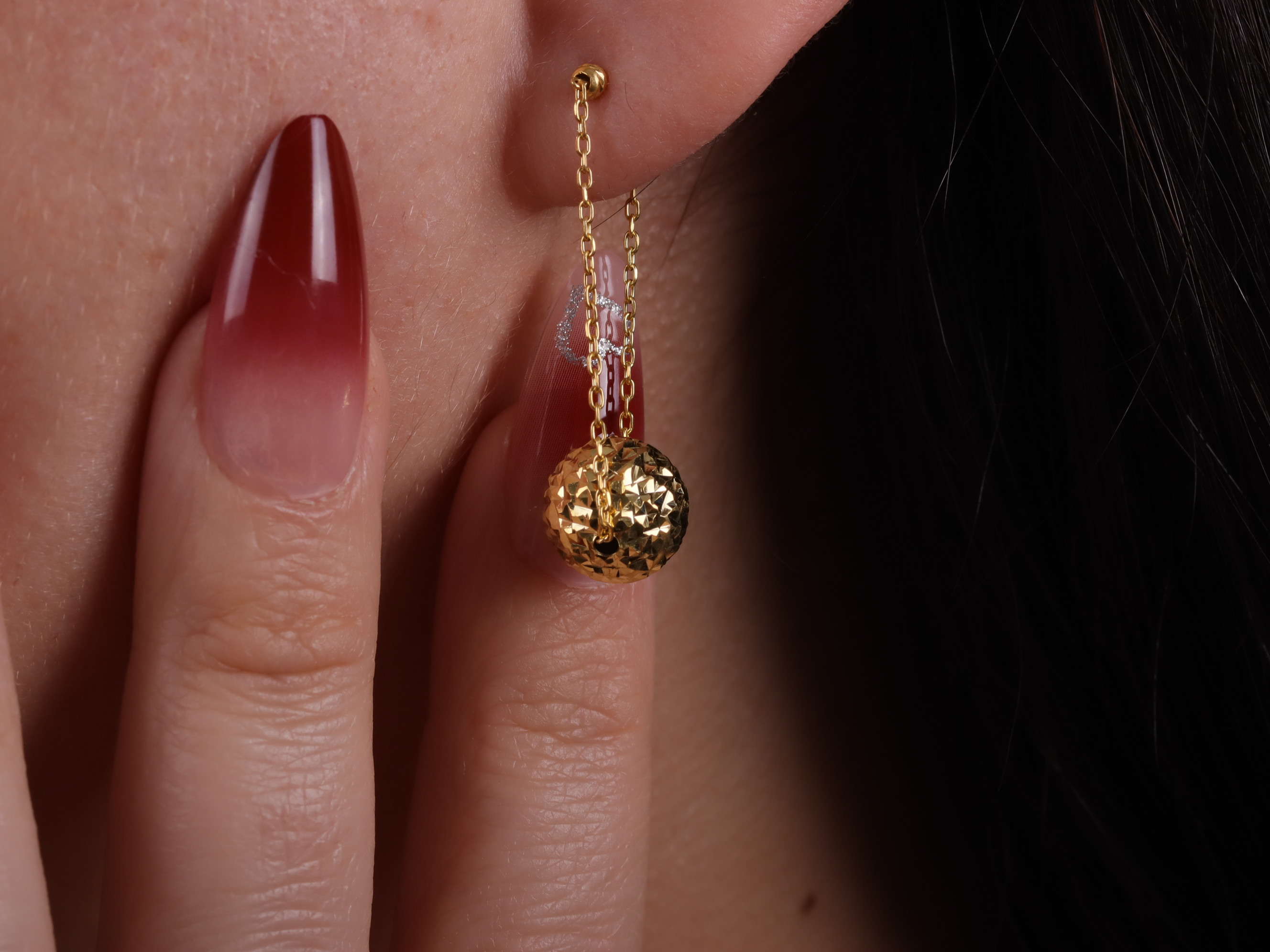 Zincirli Gümüş Top Küpe