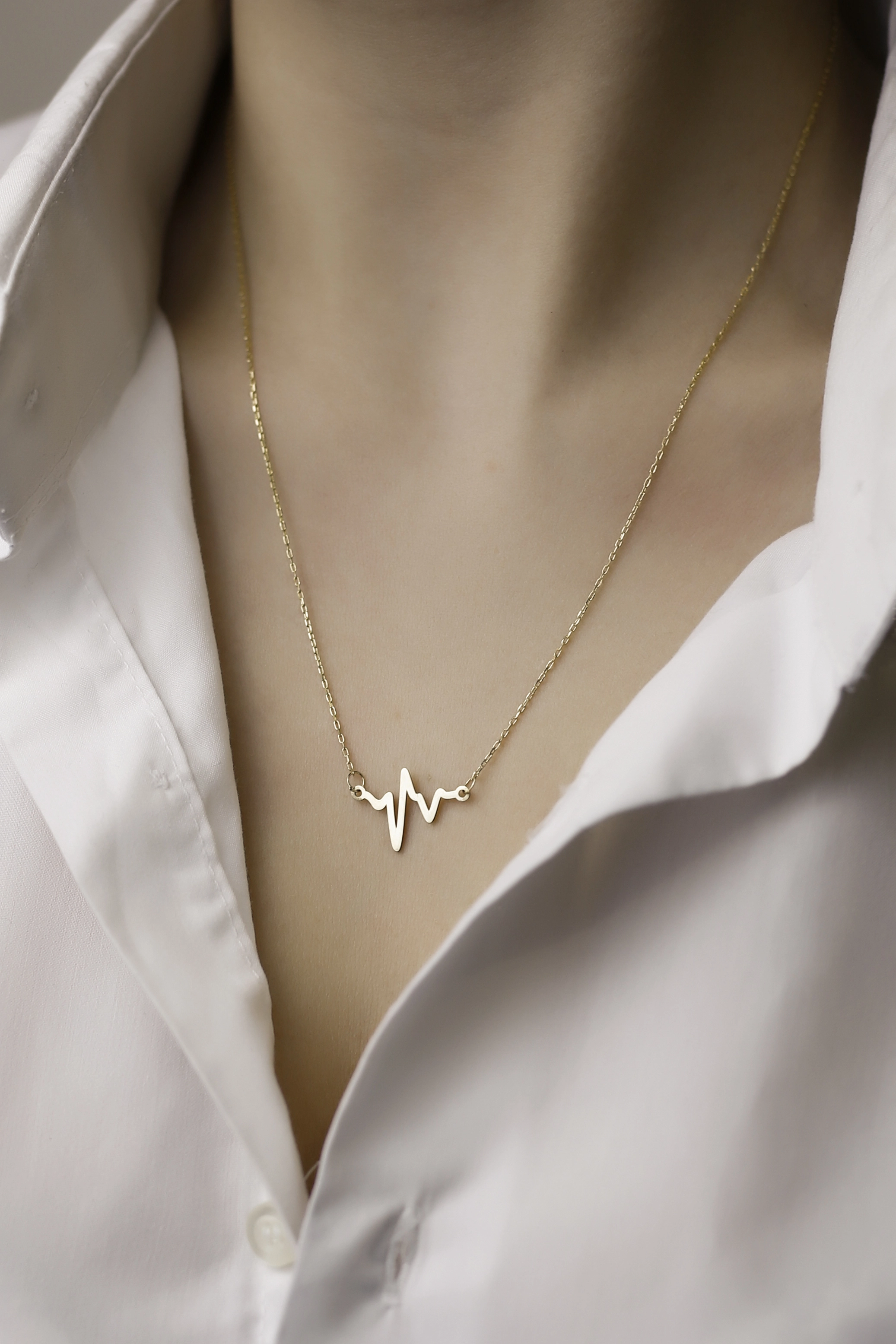 925 Ayar Gümüş Kalp Ritmi Kolye