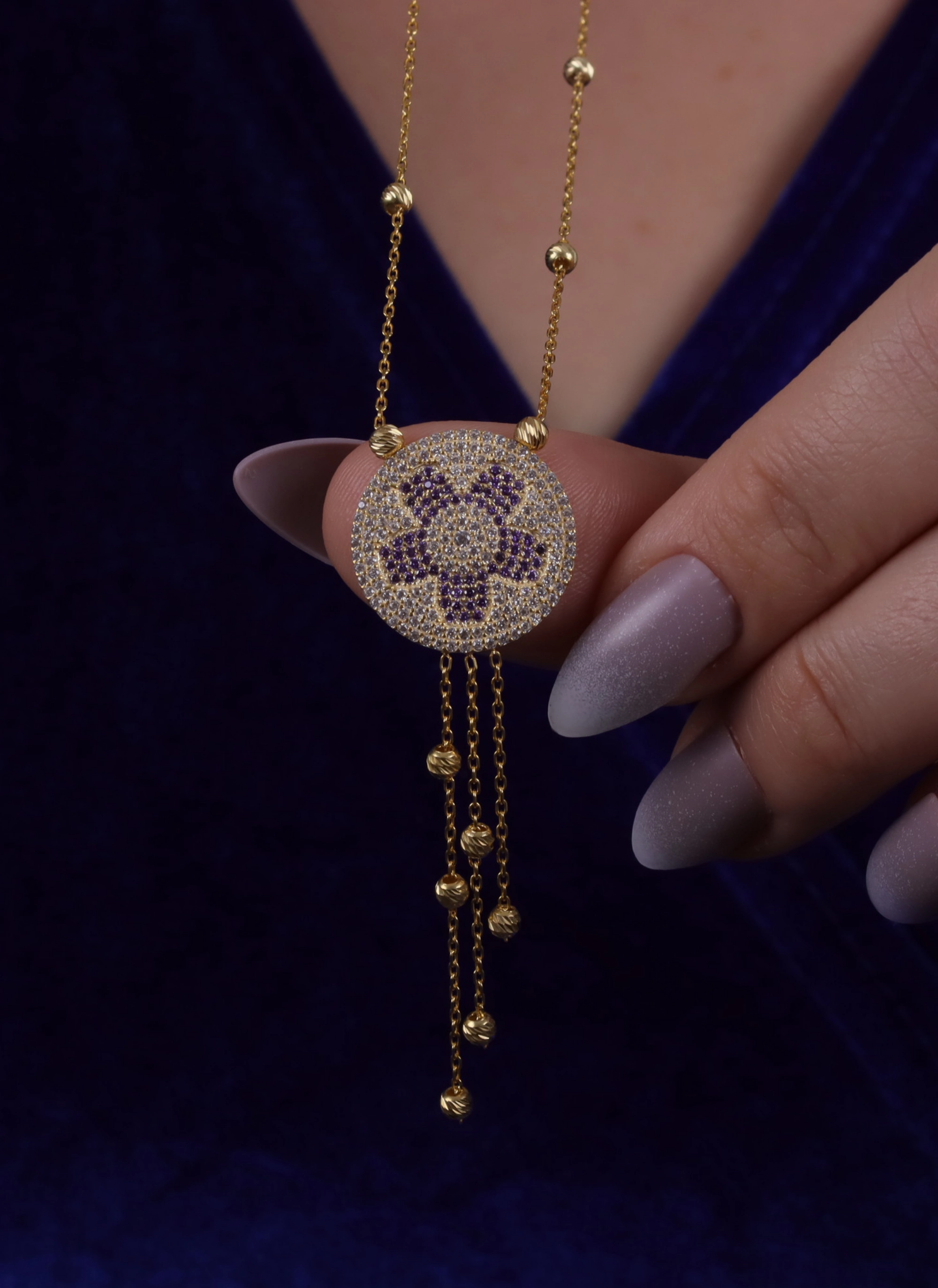 Zirkon Taşlı Çiçek Desen Dorika Gümüş Kolye