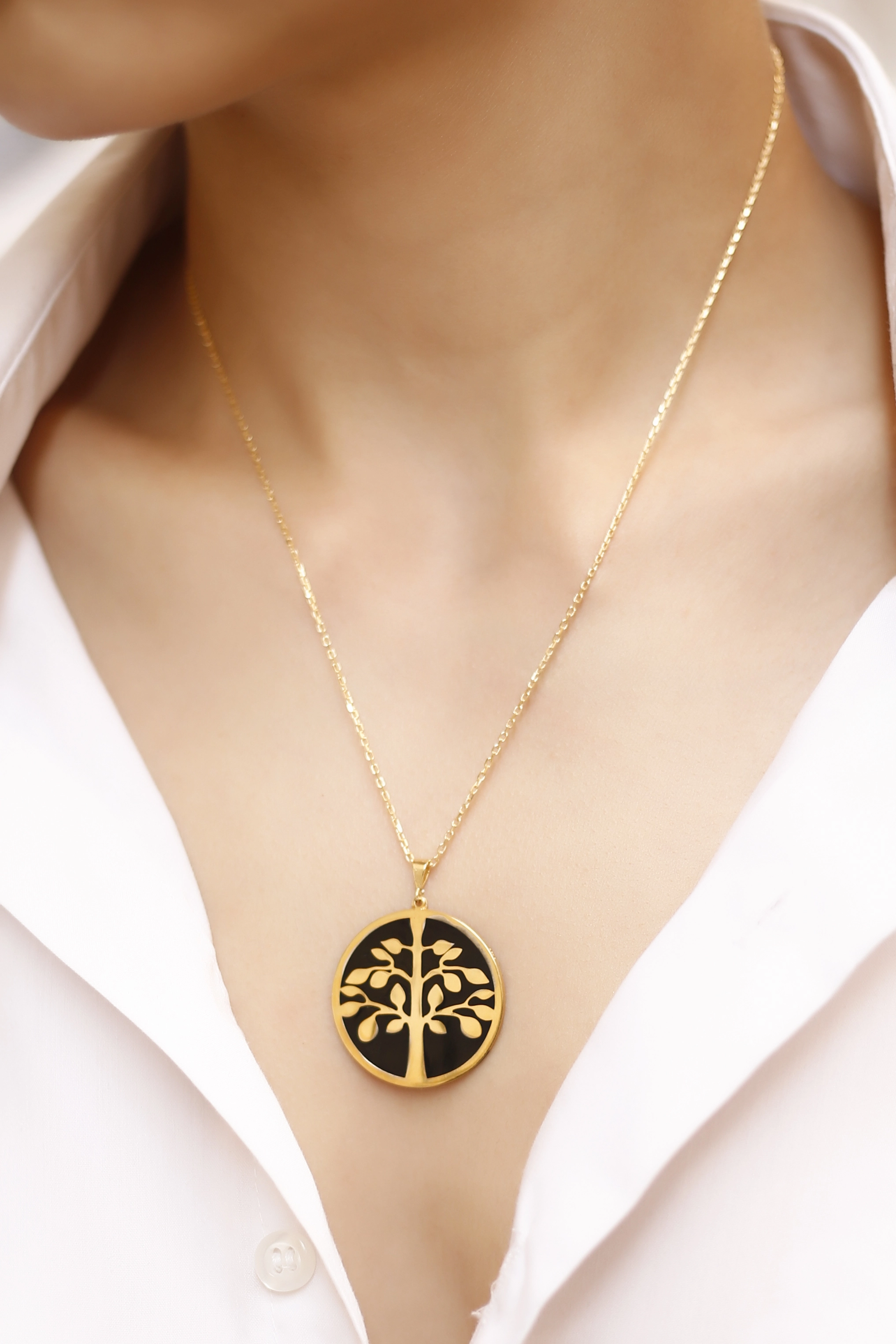 925 Ayar Gümüş Mineli Plaka Hayat Ağacı Kolye